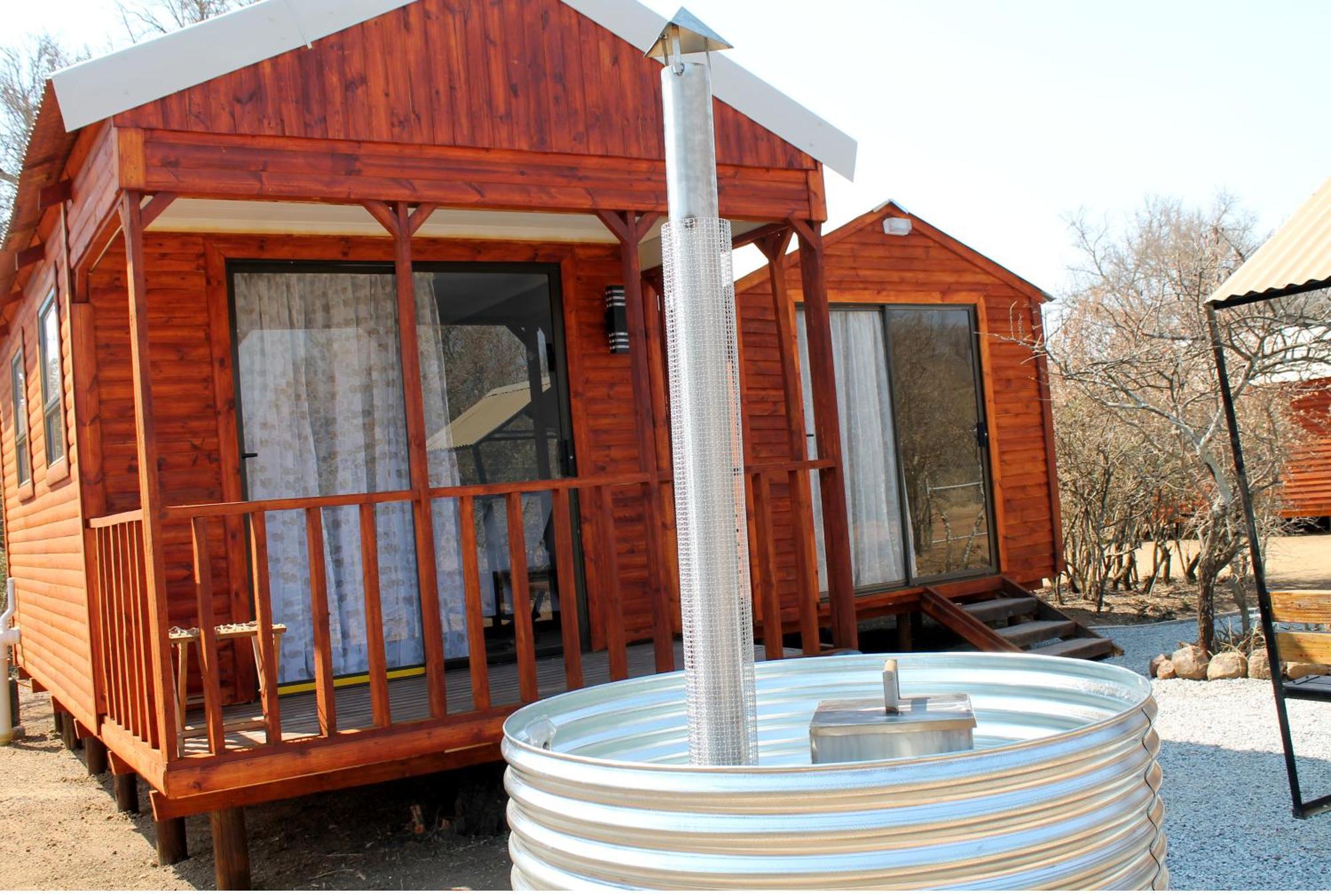Farm stay Thirty-three Dinokeng Big 5 *
